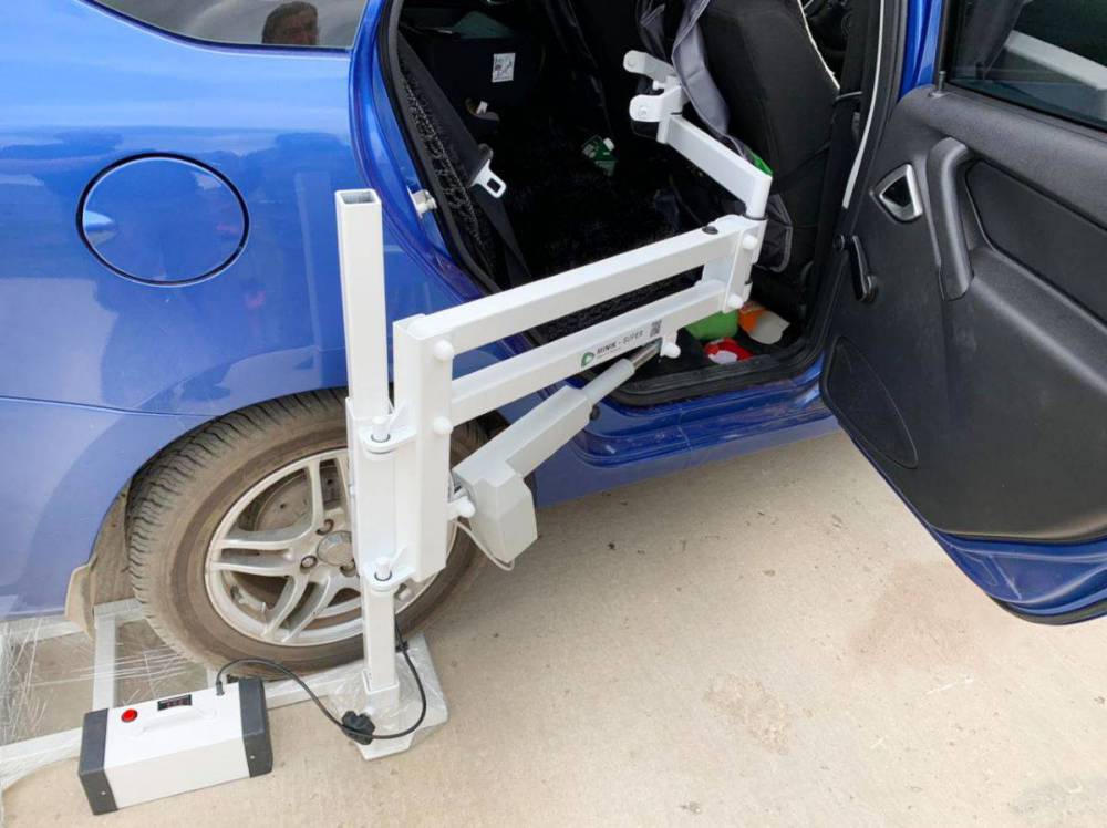 Электрический подъемник для инвалидов-колясочников MINIK – SUPER