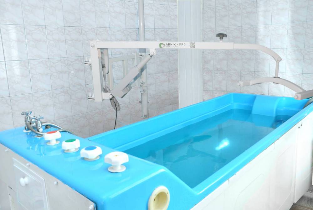 Подъёмник для ванны с электроприводом Minik-pro